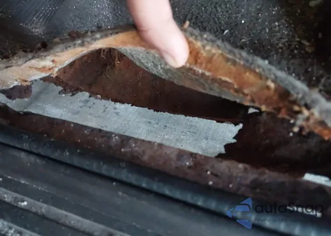 2000 Ford Ranger из США, поврежденный, VIN 1FTYR10CXYPC07684